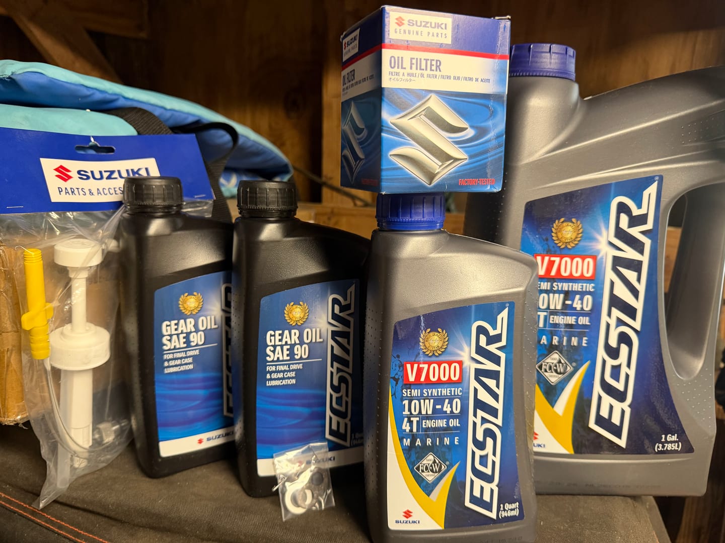 Customer photo review of Suzuki ECSTAR Marine Oil 10W-40 V7000 (Gallon)