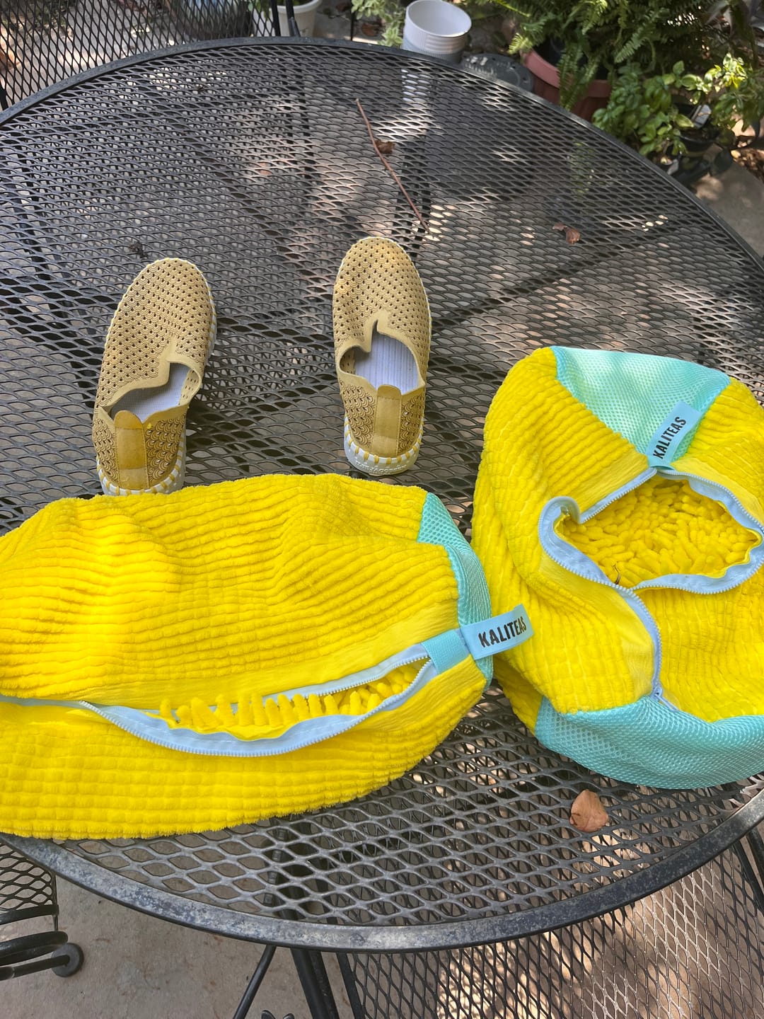 Customer photo review of FUNNELISH Shoe Laundry Bag