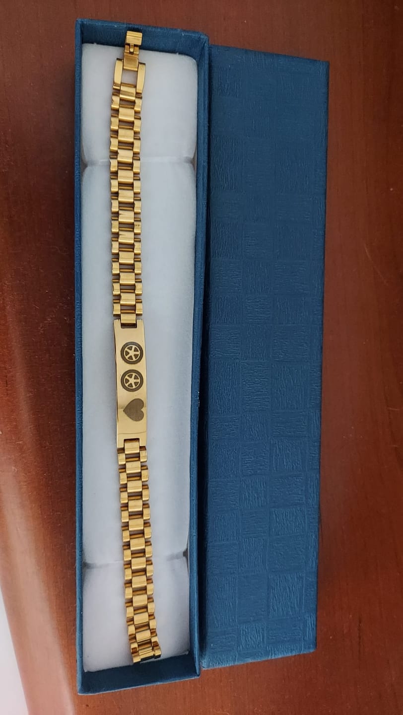 Customer photo review of Bracciale Personalizzato Maglia Orologio Luxury