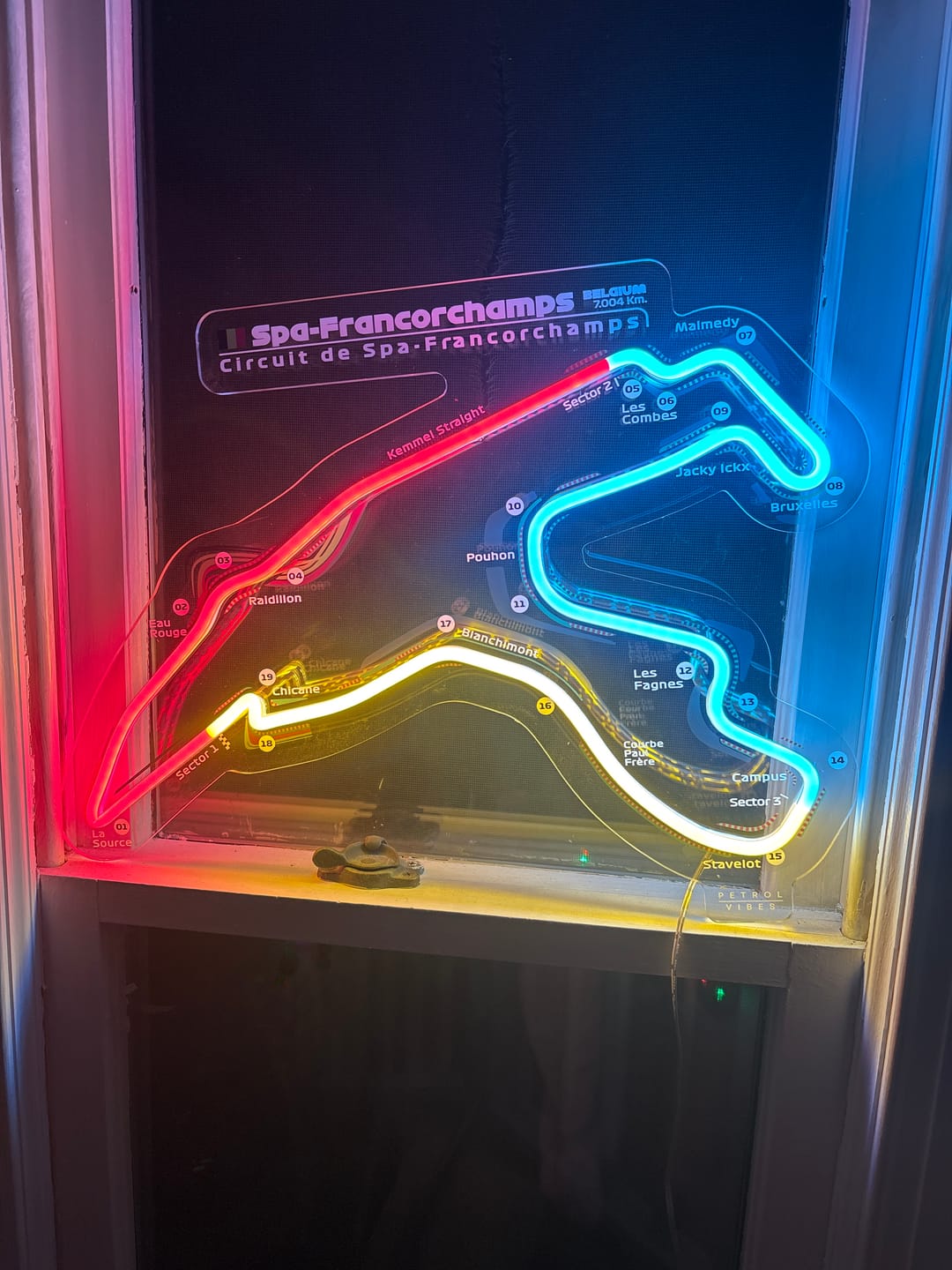 Customer photo review of Circuit De Spa-Francorchamps Neon Race Track