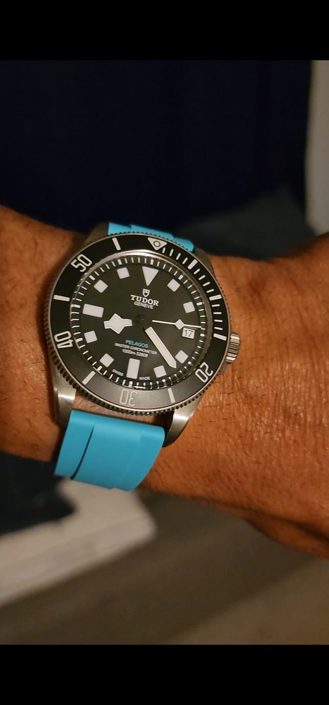 Customer photo review of Ridge Rubber - Turquoise