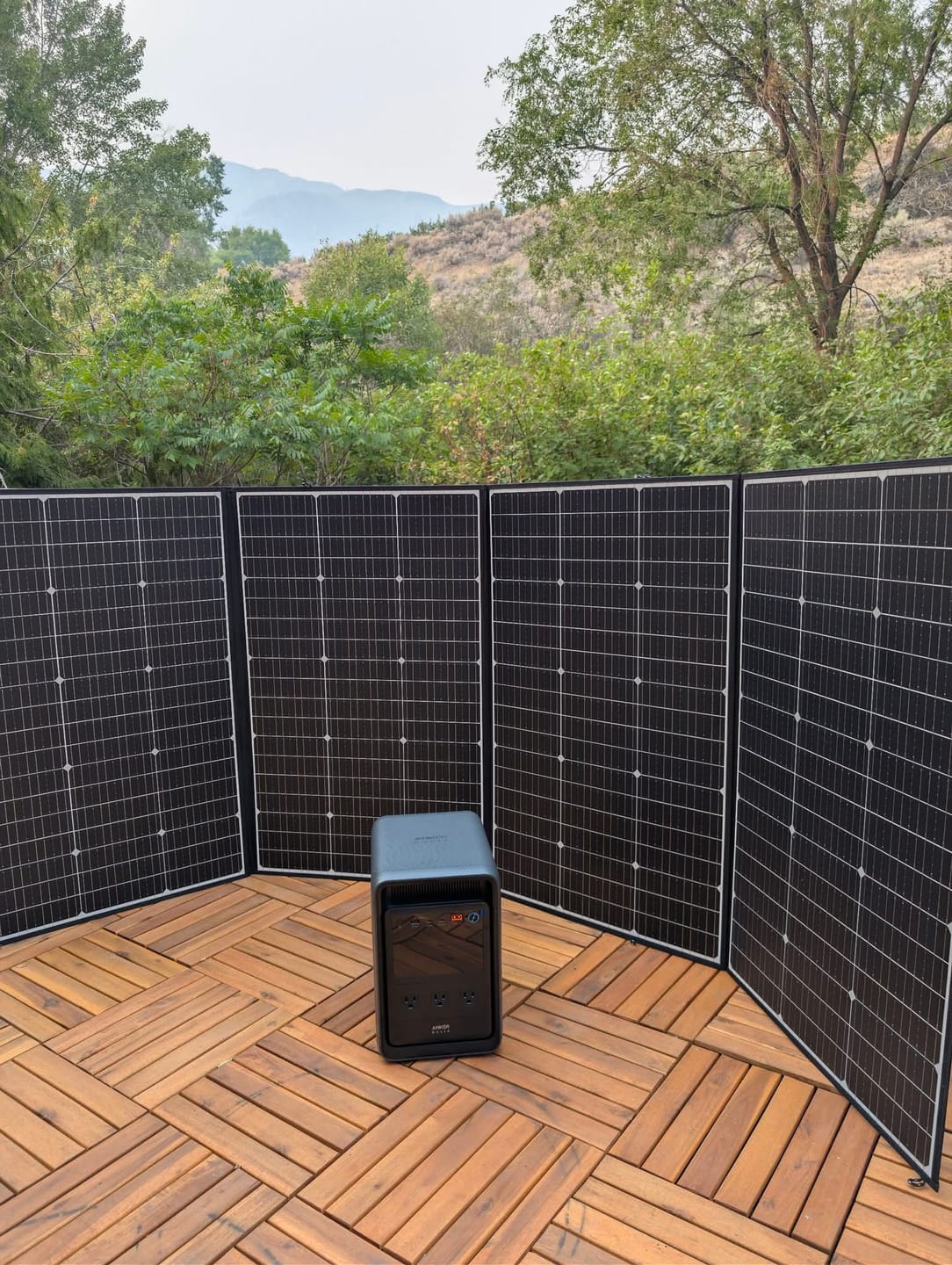 Customer photo review of ALLPOWERS SP037 Portable Solar Panel 400W