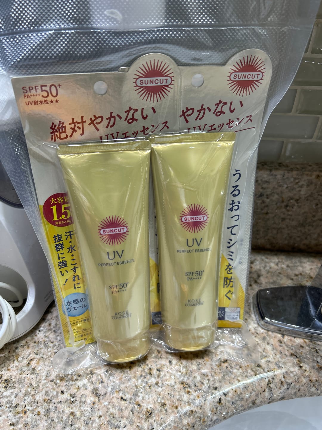 Customer photo review of Kose SunCut UV Perfect Essence SPF 50+ PA++++ 120g