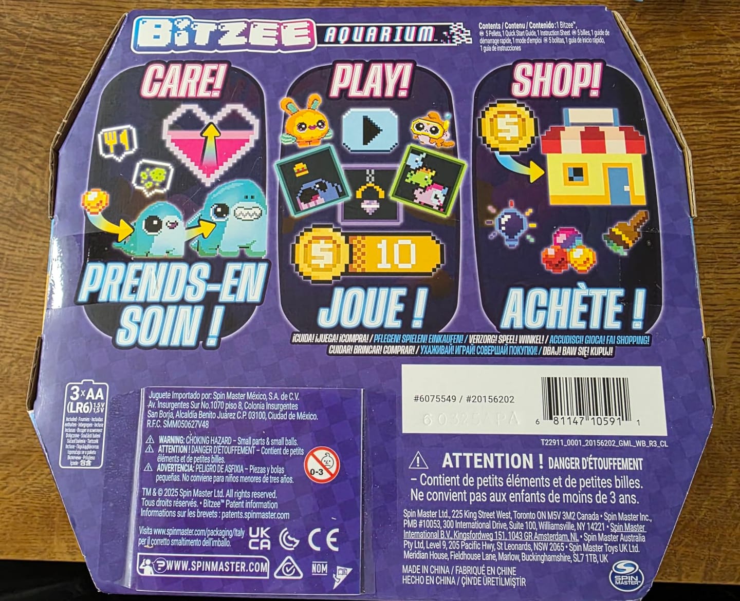 Customer photo review of Bitzee Aquarium Fish Tank