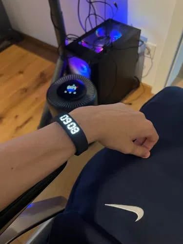 Customer photo review of Ryze Wake Up Band