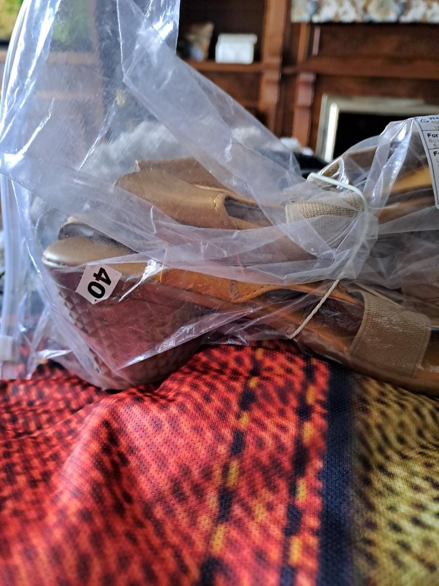 Customer photo review of Sandales élégantes à talon carré