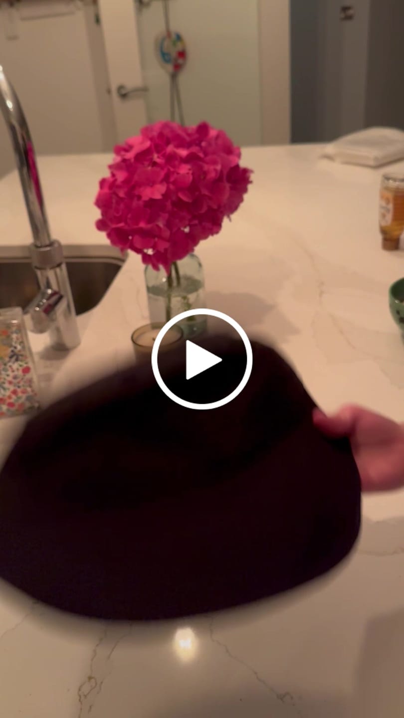 Customer video review of Women's Wide Brim Sun Visor Hat – UPF 50+ Foldable UV Protection Cap
