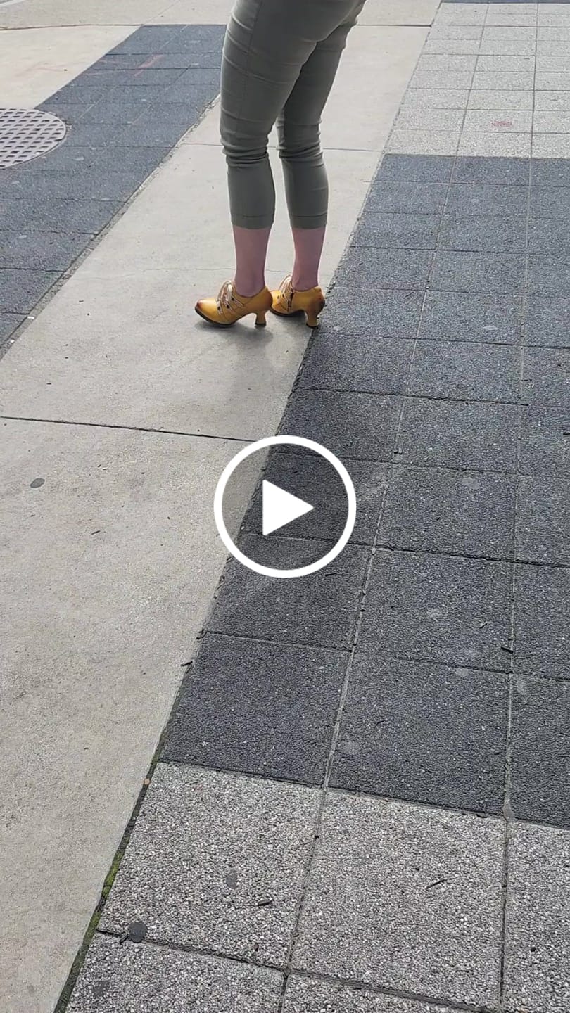 Customer video review of Vintage Boho Lace-Up Pumps