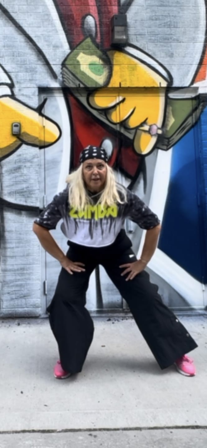 Customer photo review of Rock 'n' Roll Boxy Ultra Crop Top