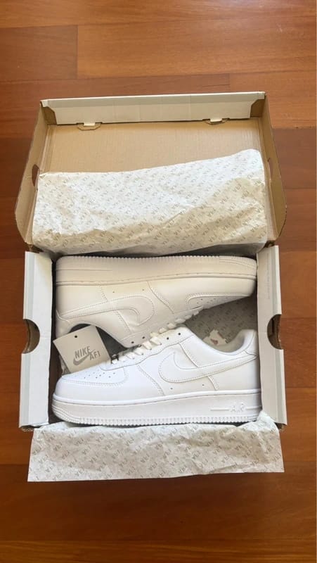 Customer photo review of Nike Air Force 1