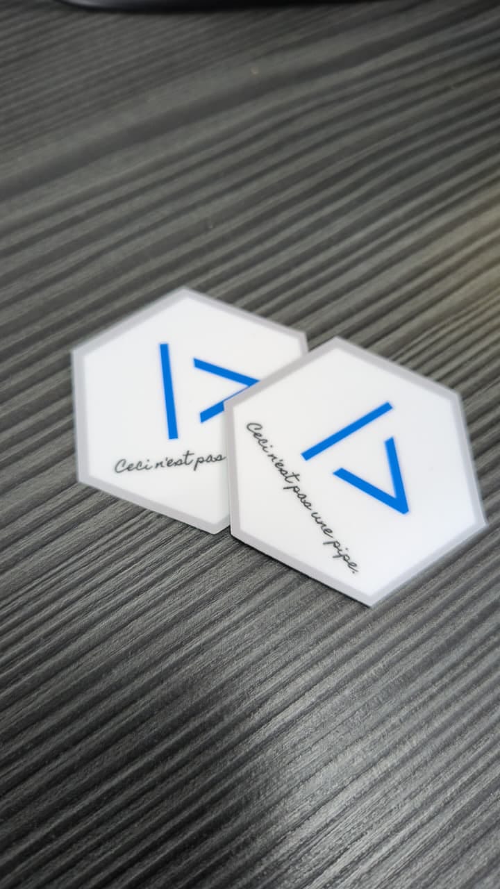 Customer photo review of ¿Cuántos stickers quieres? Mate C