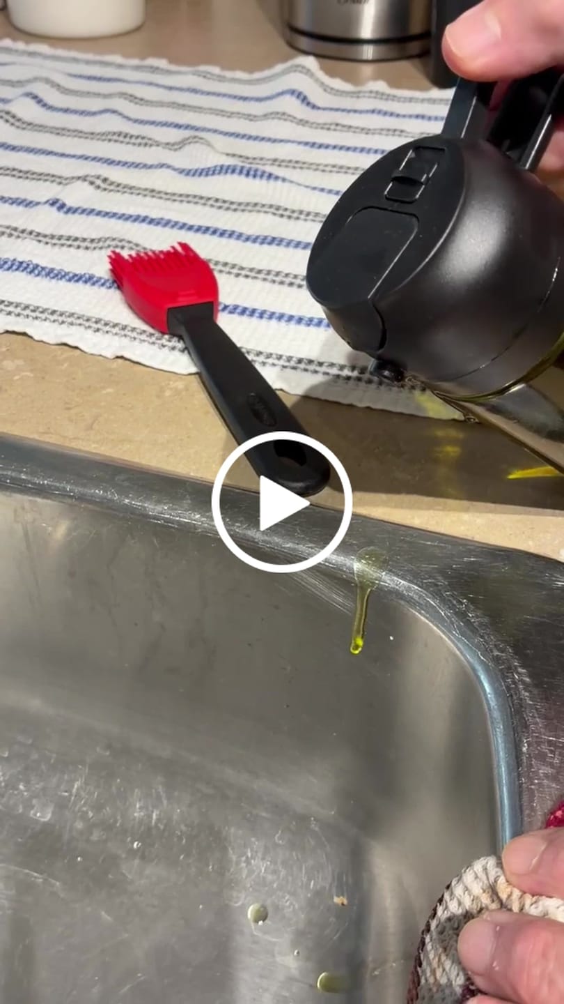 Customer video review of 2 in 1 Oil Dispenser