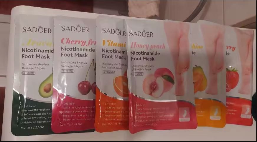 Customer photo review of Maschere Piedi alla Niacinamide – Kit 6 Trattamenti