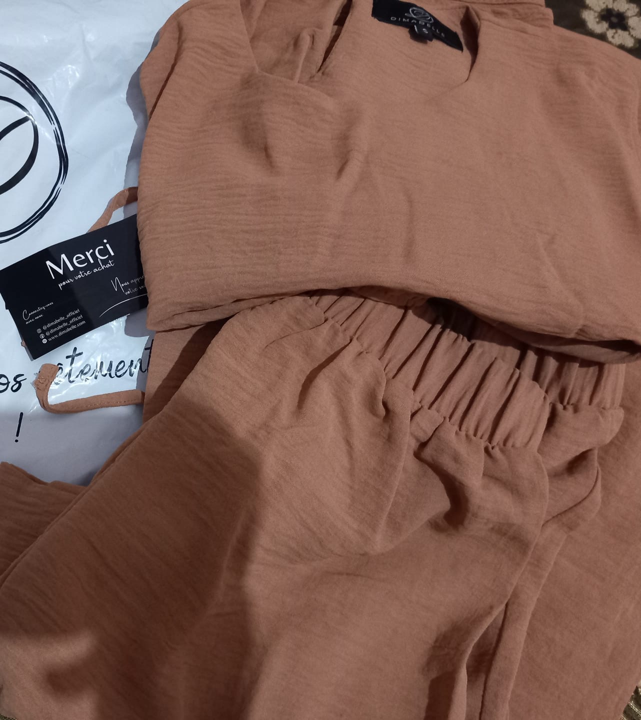 Customer photo review of Ensemble amira 3 pièces brodé