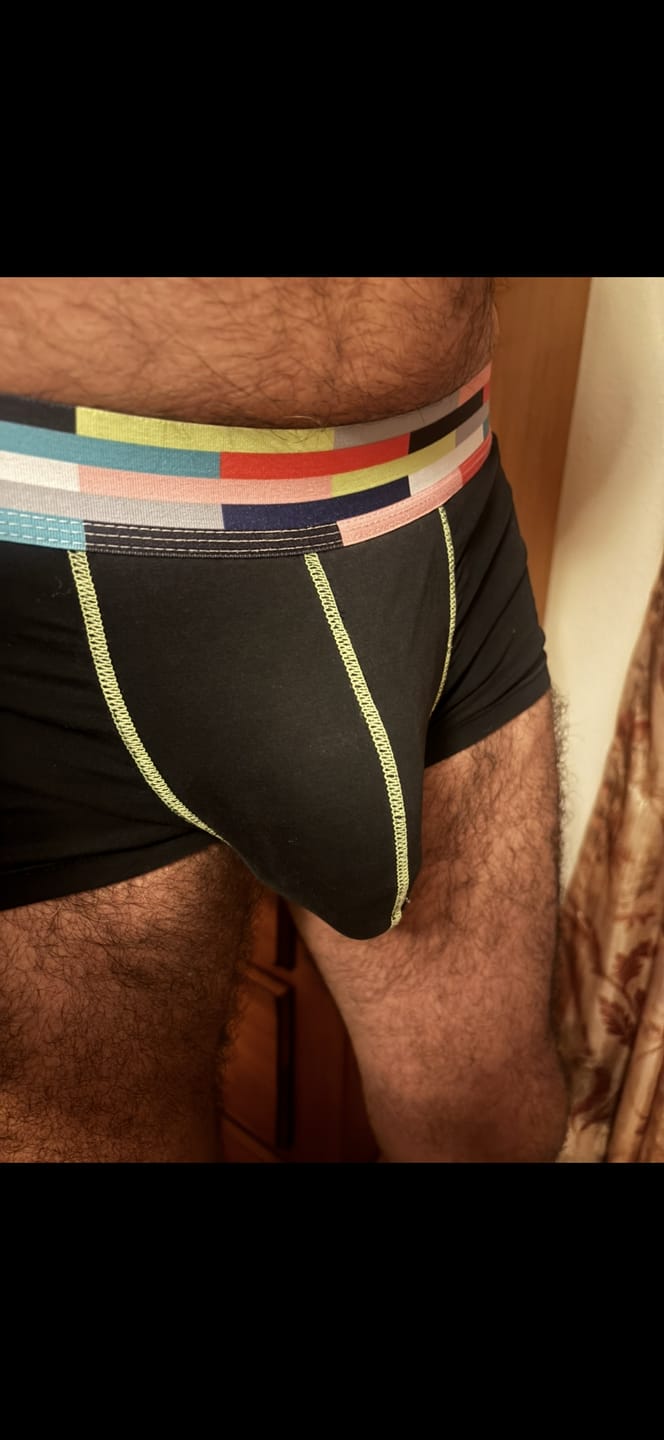 Customer photo review of FreeLonger Men's Comfy Separate Support Pouch Trunks