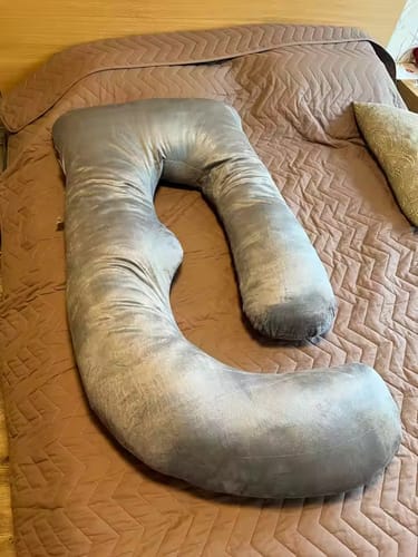 Customer photo review of Demeter - Detachable Maternity Pillow – G-Shaped Crystal Velvet Lumbar Support Cushion