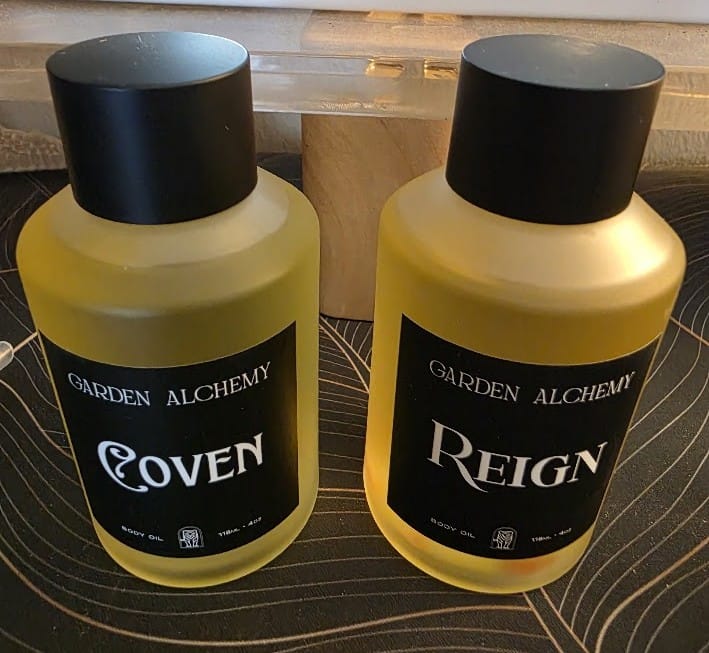 Customer photo review of COVEN BODY OIL