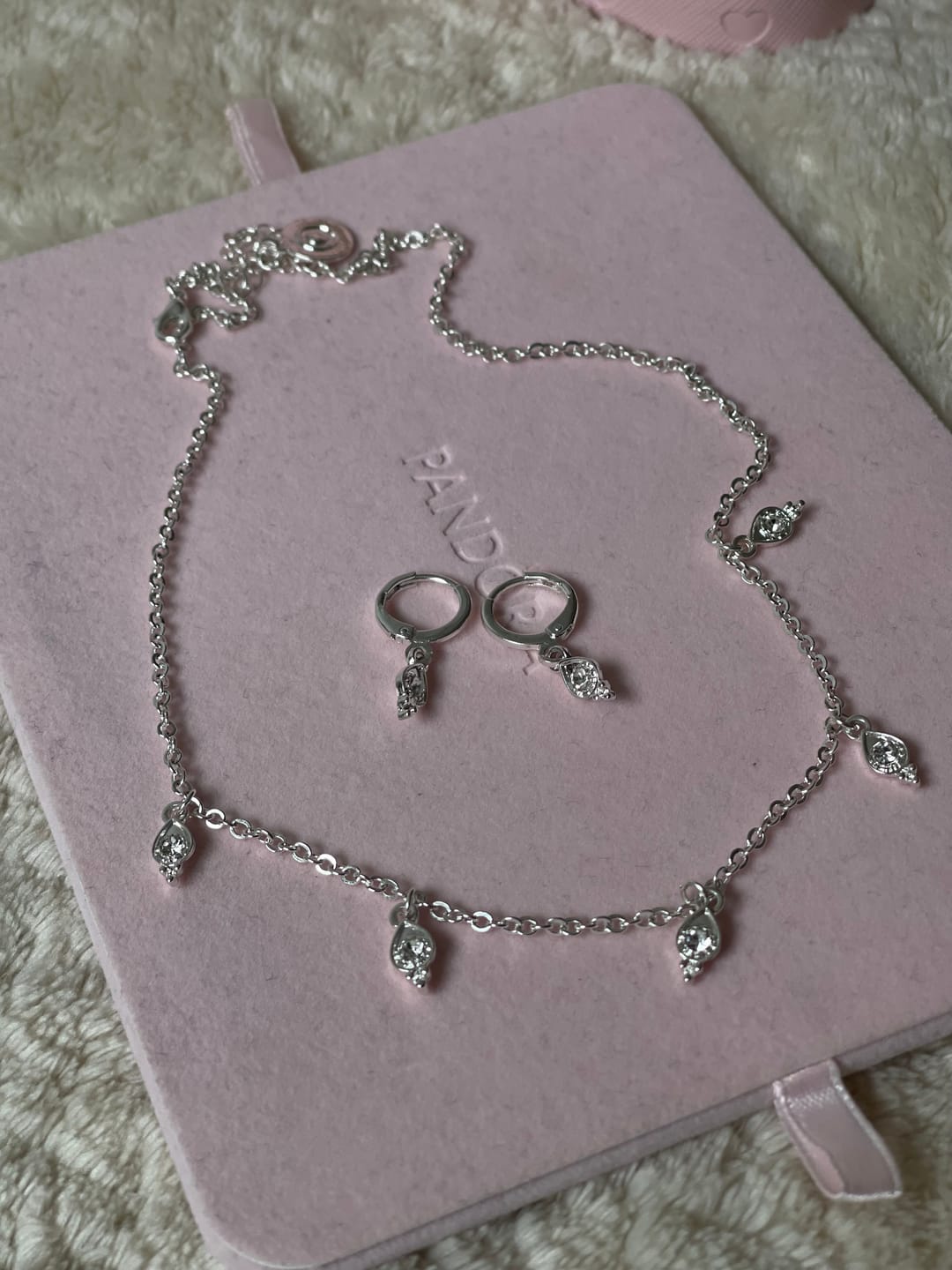 Customer photo review of Set Collar Y Aros Strass Ovalado