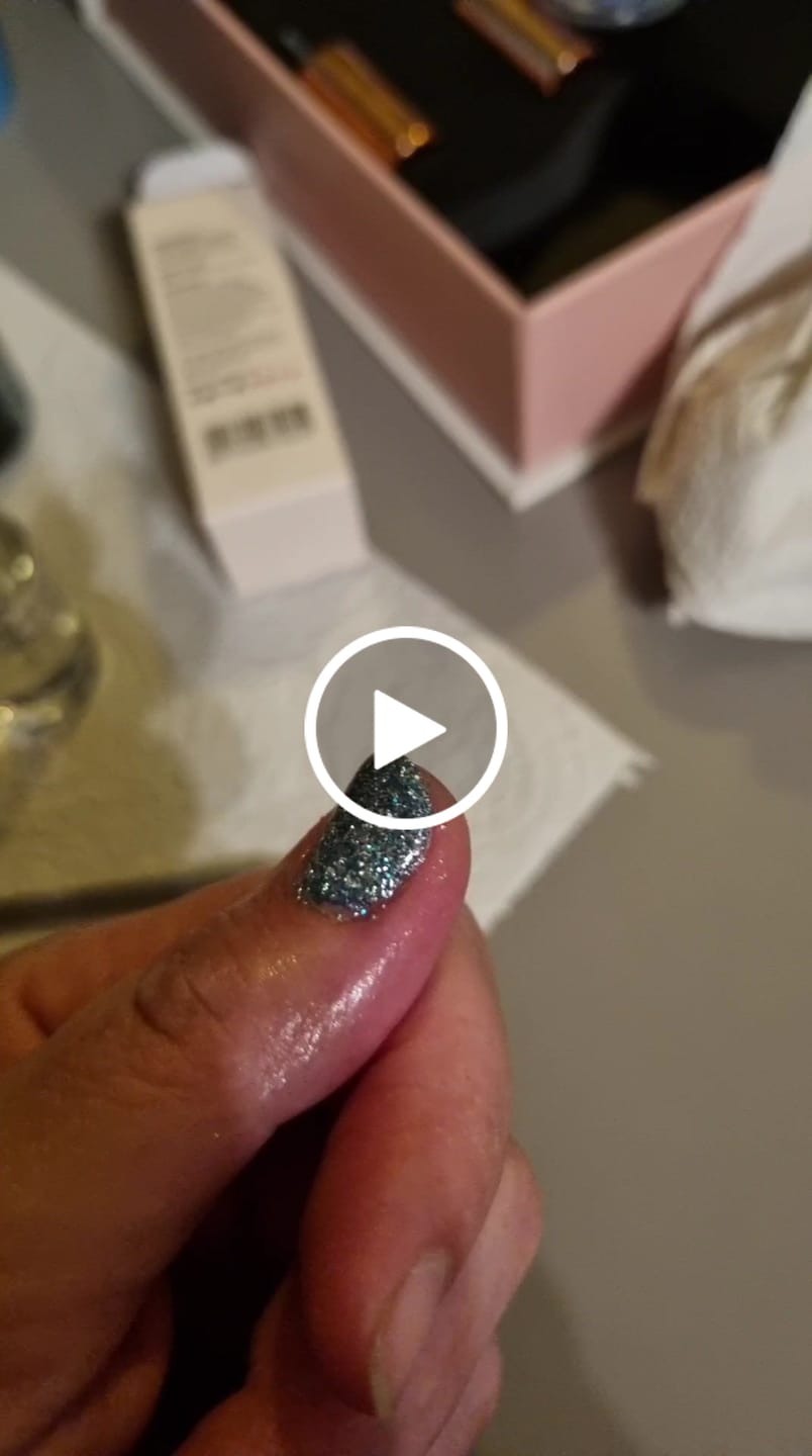 Customer video review of Glowdip Alles-in-één Manicure Set