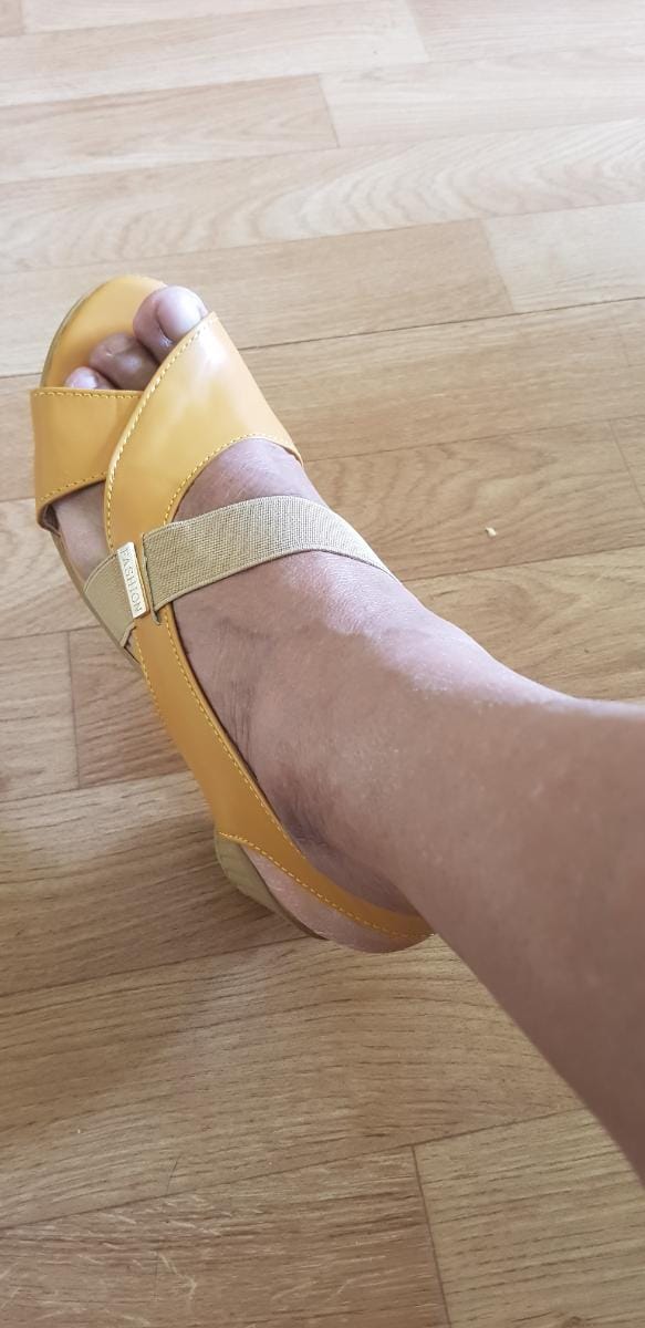 Customer photo review of Sandales élégantes à talon carré