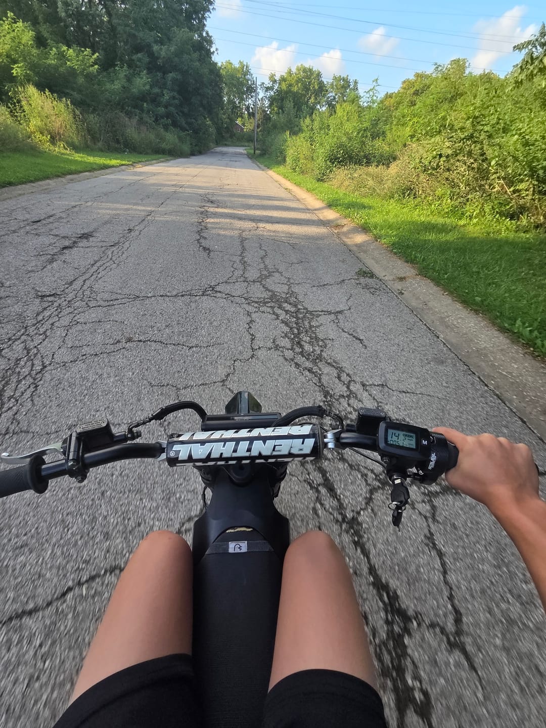 Customer photo review of Tuttio Soleil 01 Plug & Play Surron Throttle
