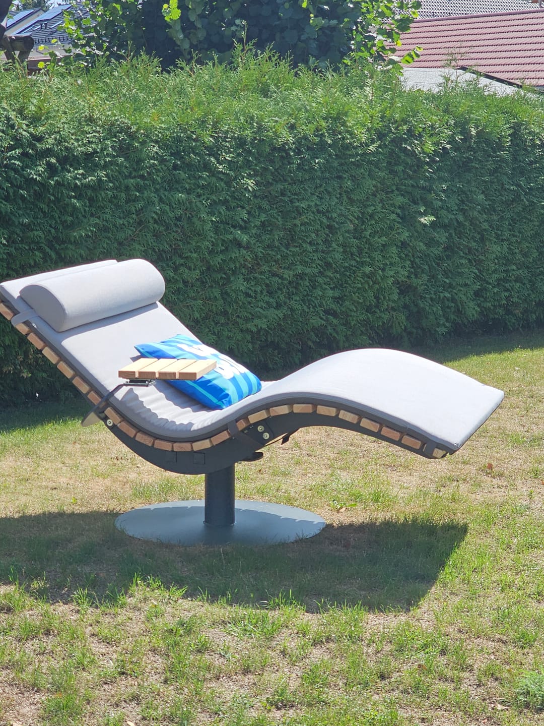 Customer photo review of Tisch für MEBE Wave Lounge- drehbar