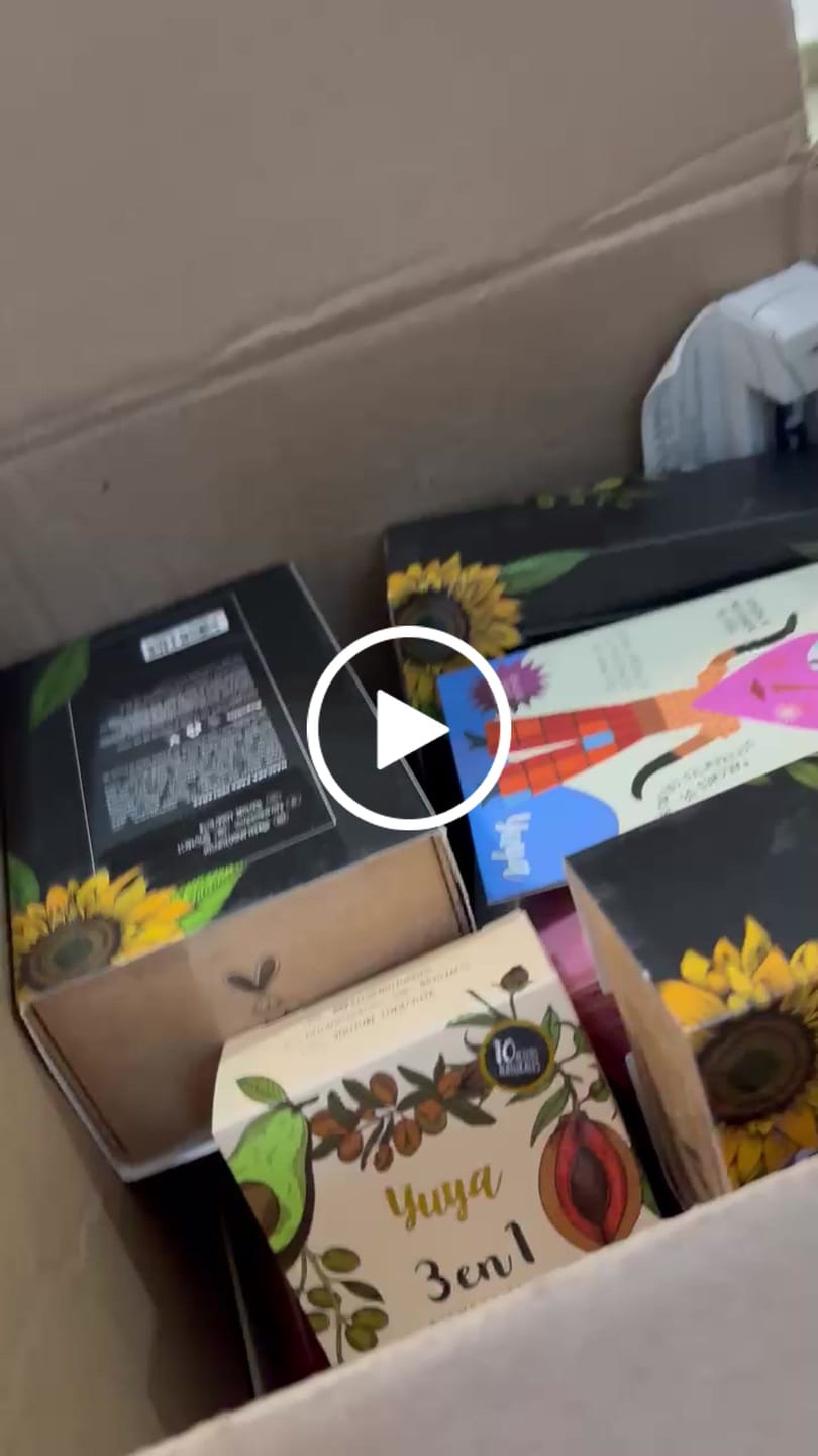 Customer video review of Yuya Labial Liquido Mate "Feliz, Feliz"