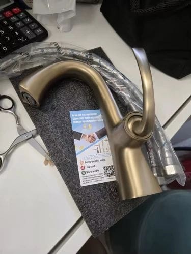 Customer photo review of Torneira Monocomando Para Banheiro Misturador Matteo