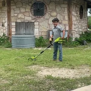 Customer photo review of 🌿⚡21V 3-in-1 Cordless String Trimmer, Edger & Mini Mower – 2 Batteries Included