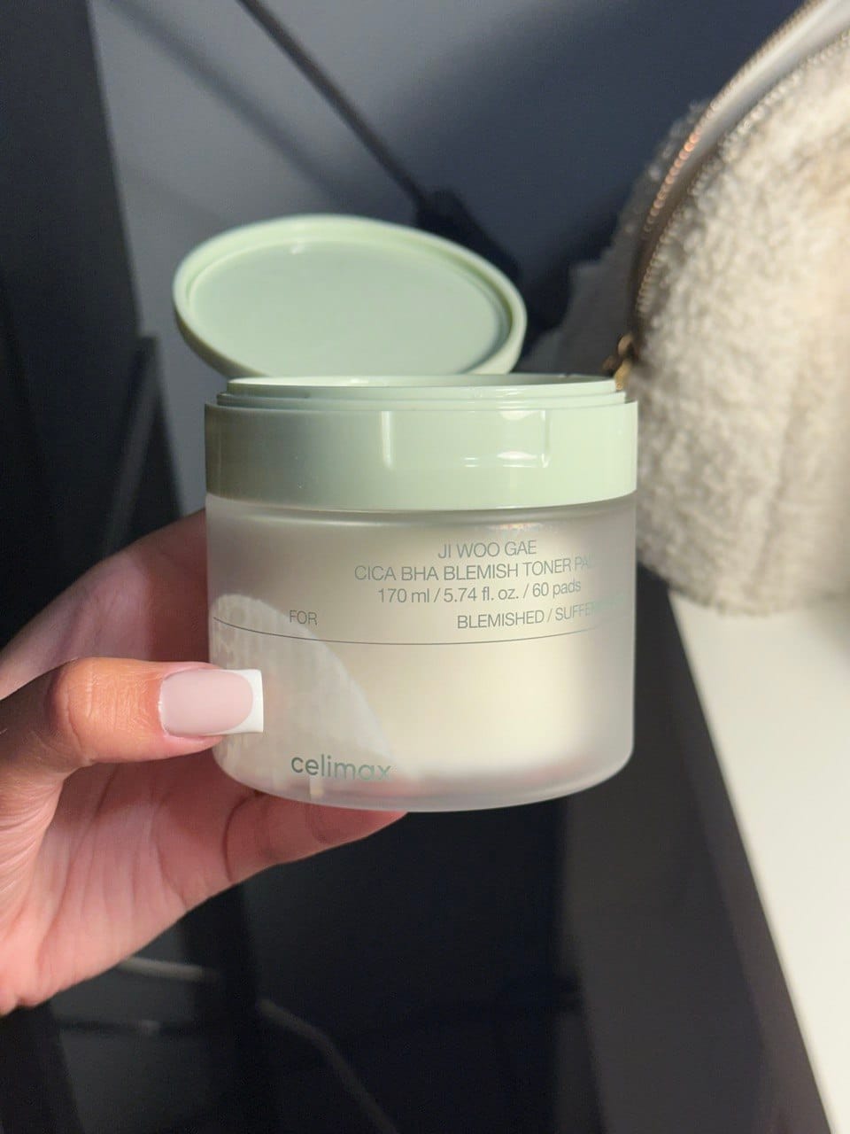 Customer photo review of Maigas ādu attīrošas putiņas ar sastāvā iekļautām noni ogām Celimax The Real Noni Acne Bubble Cleanser