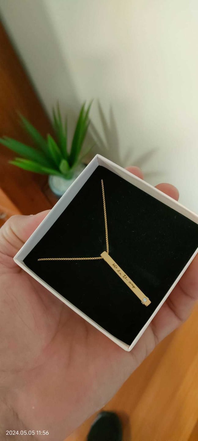 Customer photo review of Colar Vertical