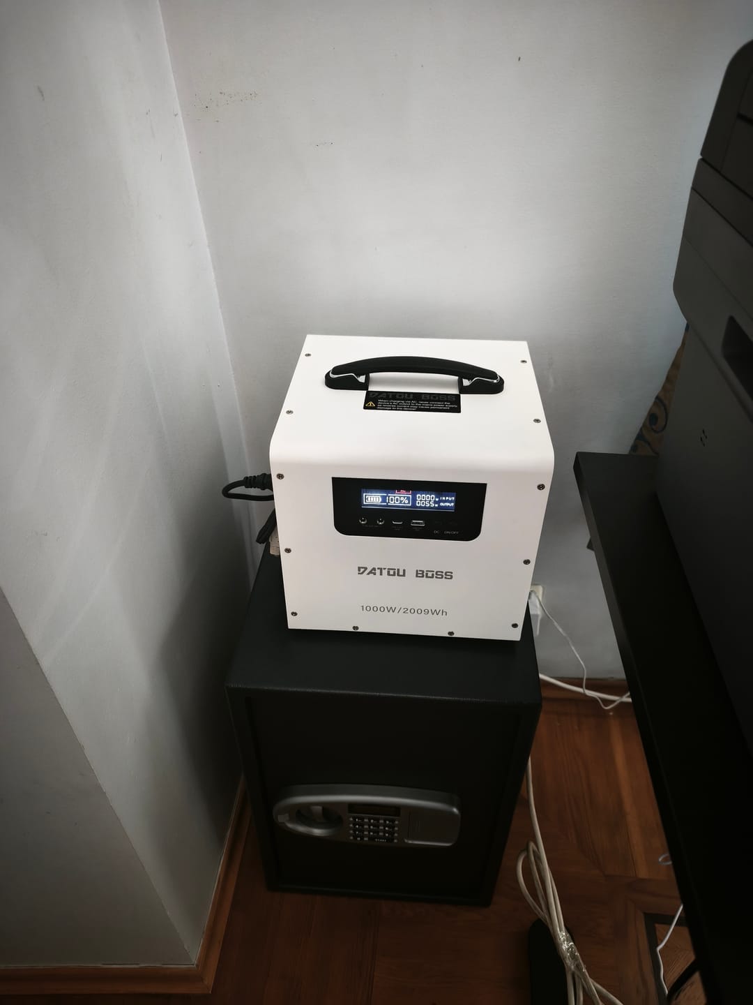 Customer photo review of ALLPOWERS VOLIX P300 Portable Power Station 300W 256Wh