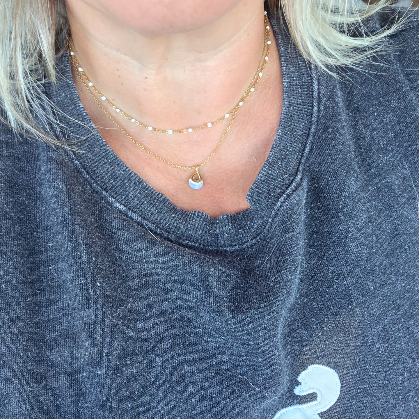 Customer photo review of Tiffany White Stone Pendant Necklace