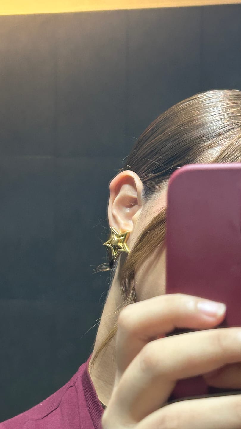 Customer photo review of Par Arete Estrella Chunky