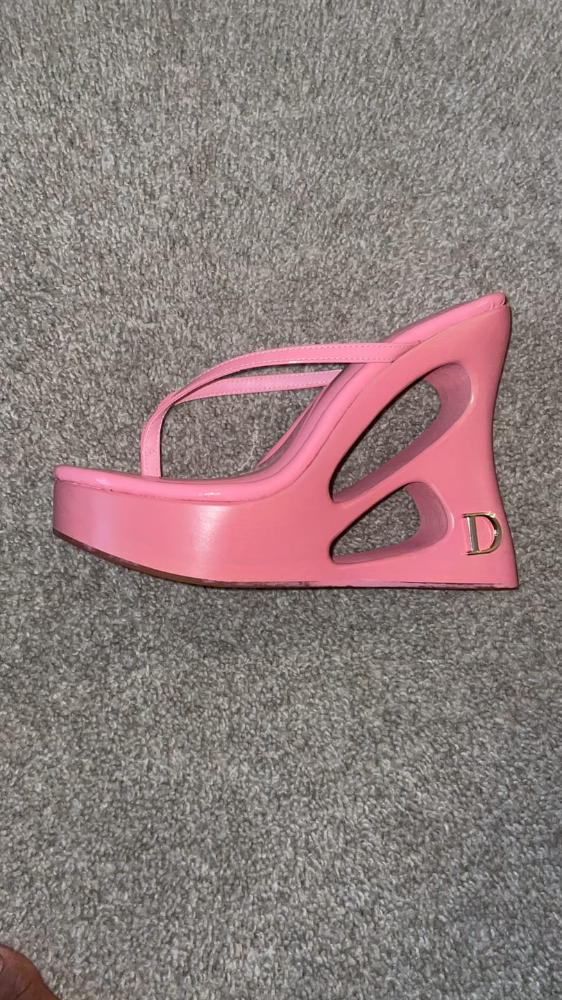 Customer photo review of Blush Sculpt Muse Wedges