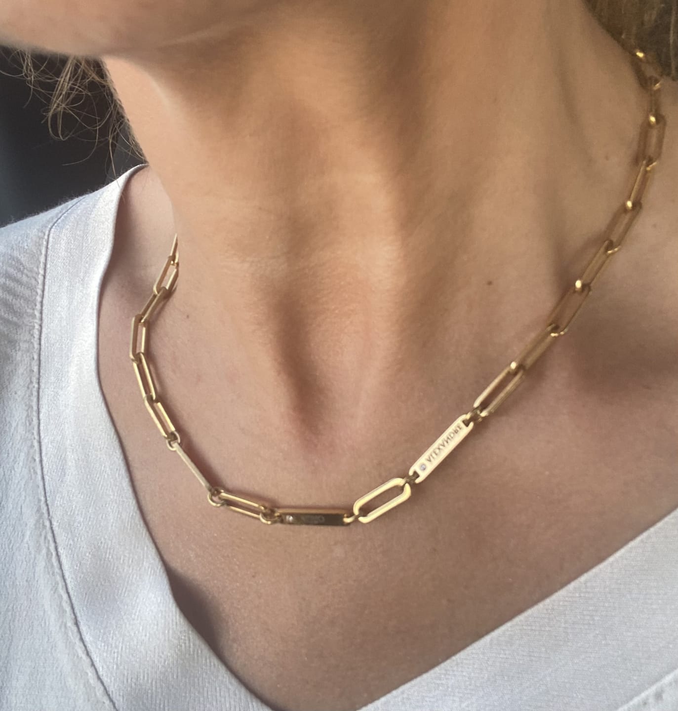 Customer photo review of Colar Matilde