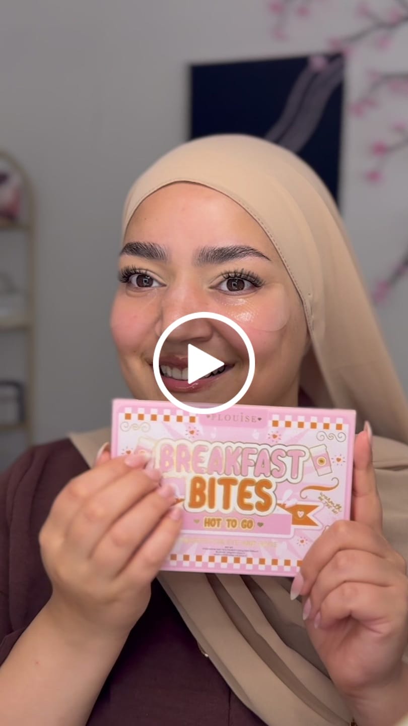 Customer video review of Breakfast Bites Makeup Palette