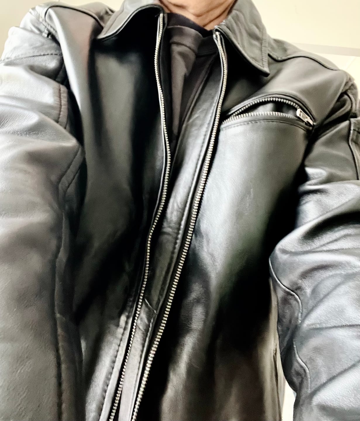 Customer photo review of Neville Harrington Style Men's Black Leather Jacket