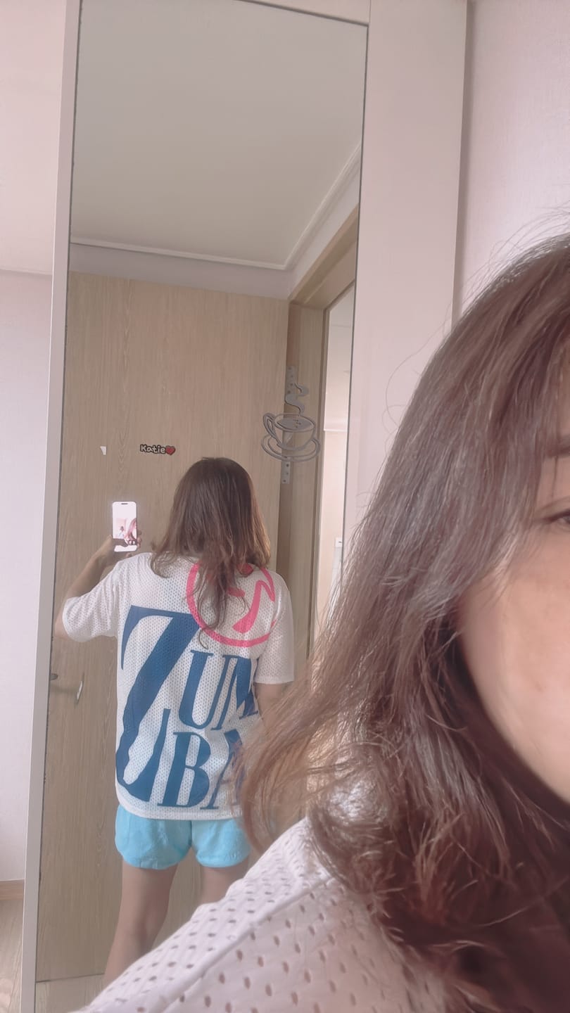 Customer photo review of Dale-Z Mesh Boxy Top