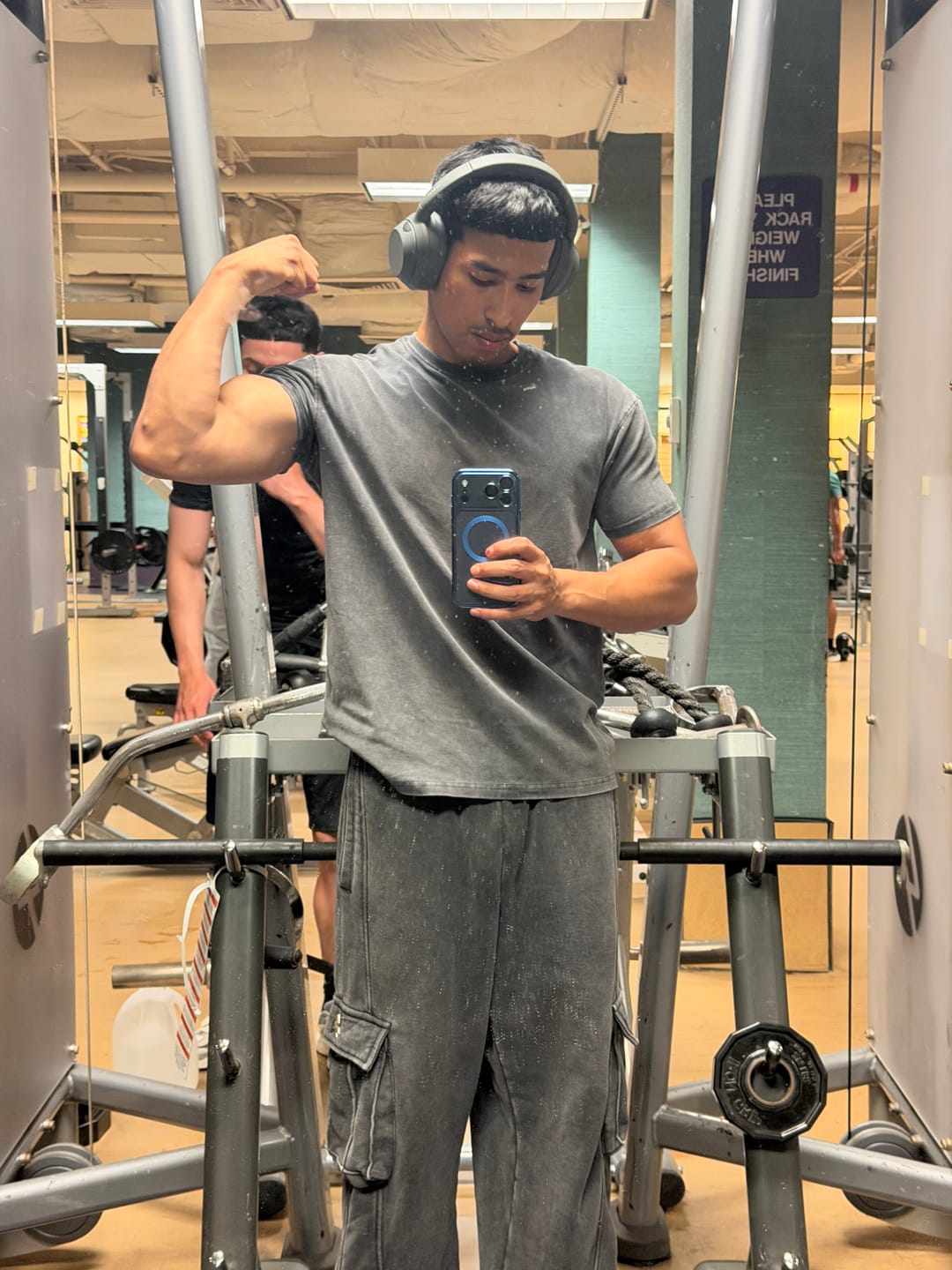 Customer photo review of 4148 - Elevated Essentials - Fitted Tee