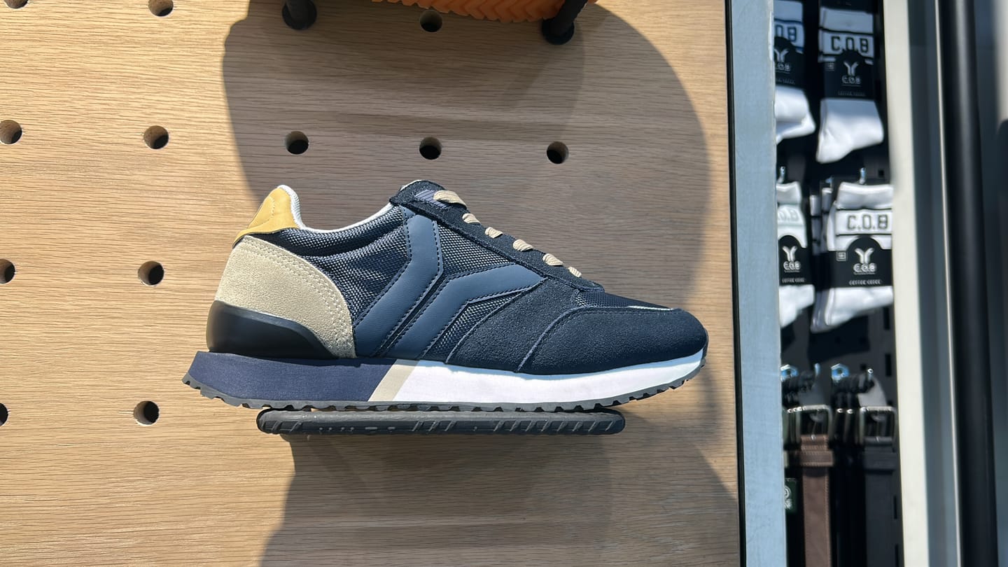 Customer photo review of COB Resolve Sneaker Navy