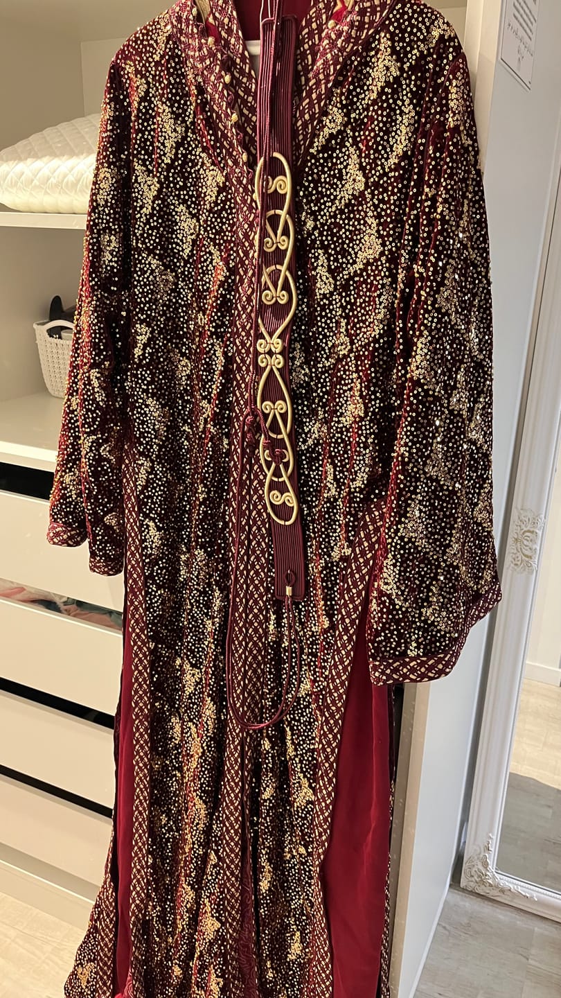 Customer photo review of DERYA BURGANDY