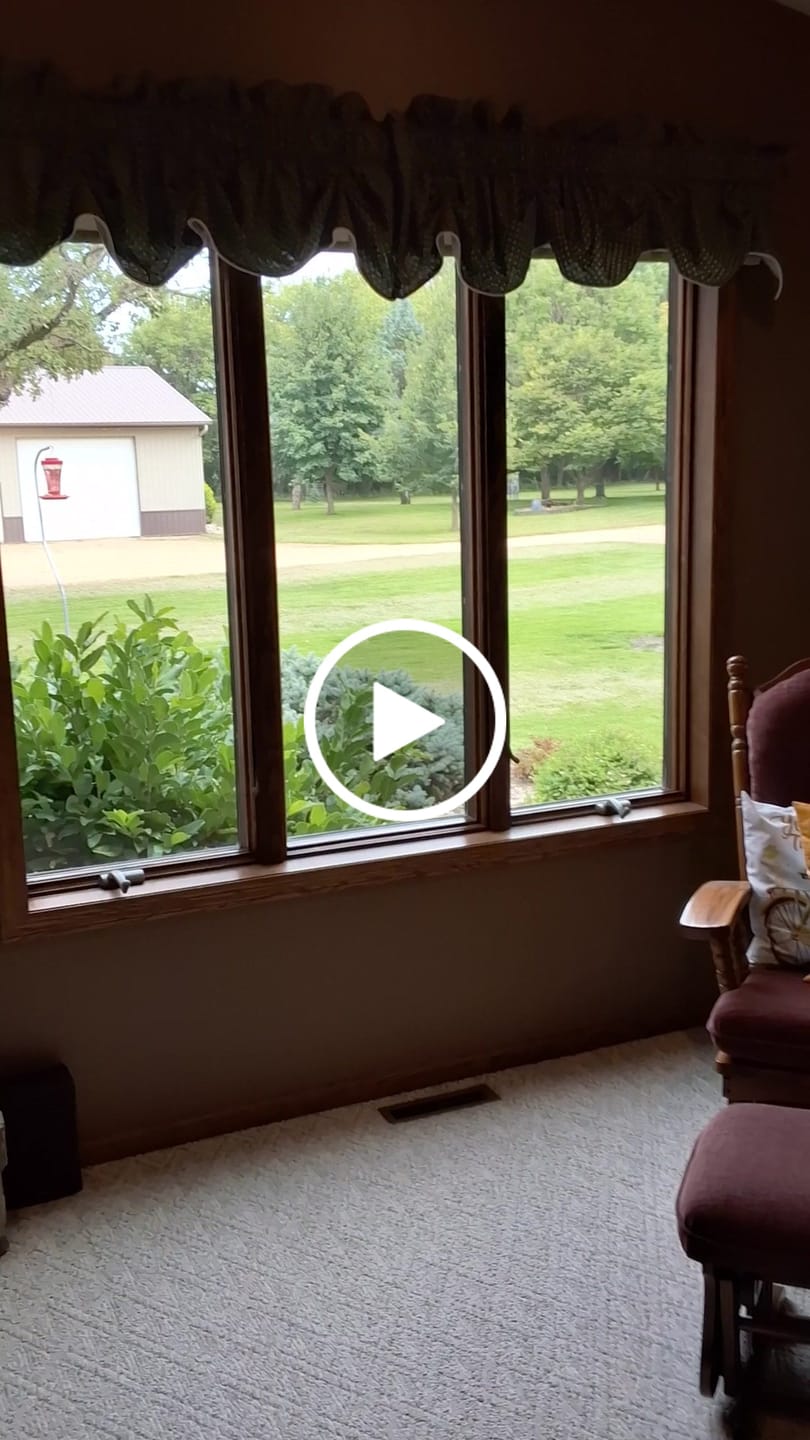 Customer video review of SmartWings Motorized Light Filtering Roller Shades 70% Blackout Safari