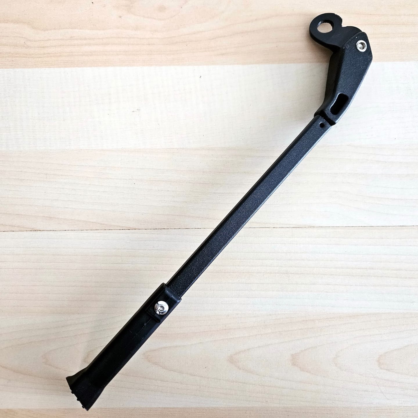 Customer photo review of HENMI Fahrradständer 24–27.5 Zoll,Carbon Fibre Quick Release Road Bicycle Side Kickstand Mountain Bike Support Kick Stand Foot Brace