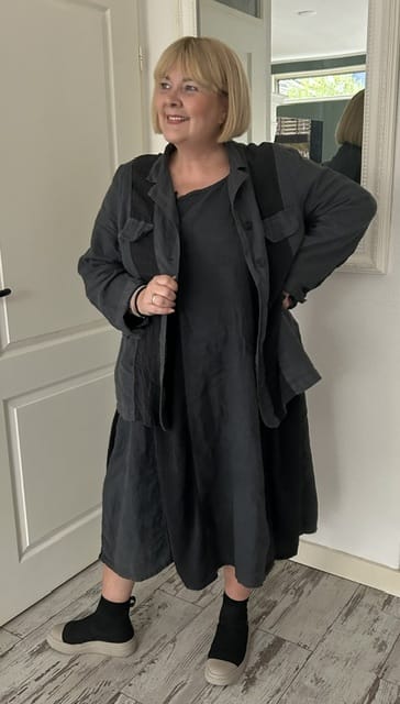 Customer photo review of Vertical Line Graphite Linen Jacket