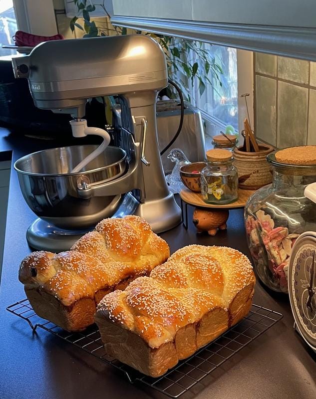 Customer photo review of KitchenAid® 7 Quart Bowl-Lift Stand Mixer