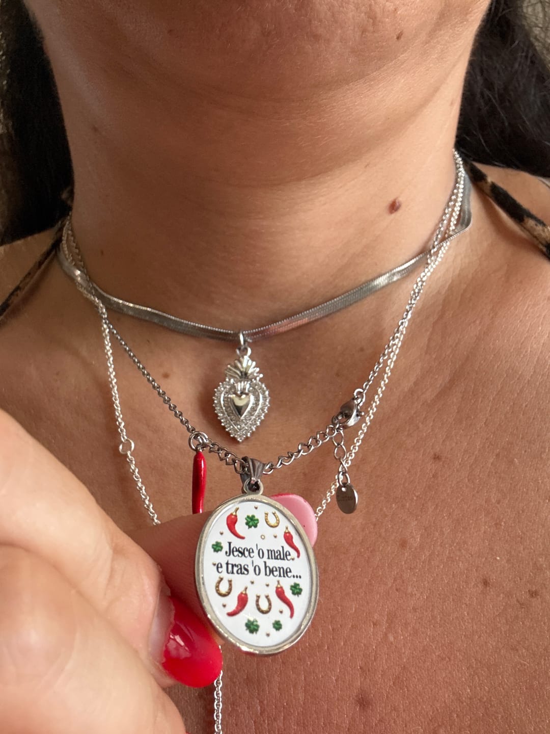 Customer photo review of Collana Charm Corni Jesce 'o male 'e tras 'o bene...