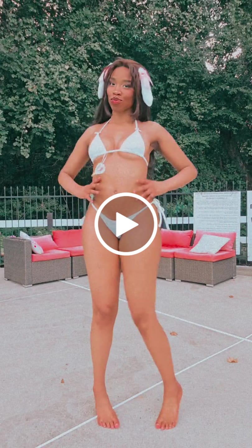 Customer video review of Coquette Cotton Eyelet Bikini Top (White)
