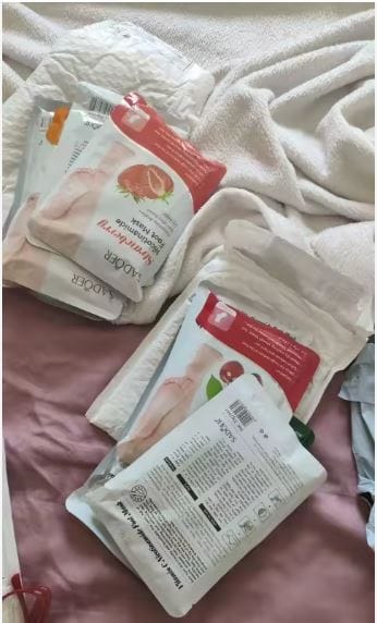 Customer photo review of Maschere Piedi alla Niacinamide – Kit 6 Trattamenti