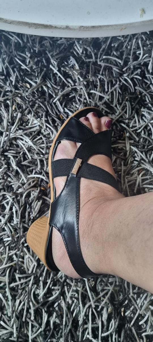 Customer photo review of Sandales élégantes à talon carré